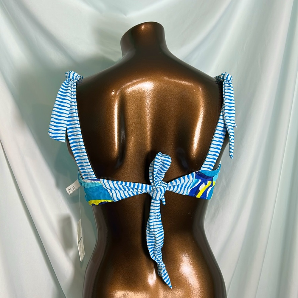 Tommy Bahama Swirl Tide reversible Bikini Top - Small - New! - Picture 5 of 8